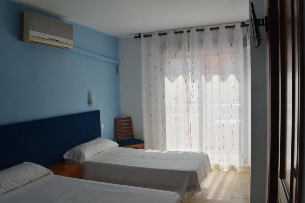 Hotel L'Escala Кулера Екстериор снимка